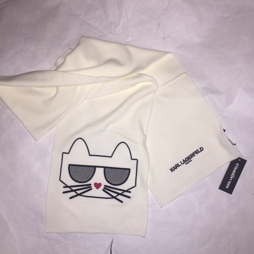 Karl lagerfeld scarf